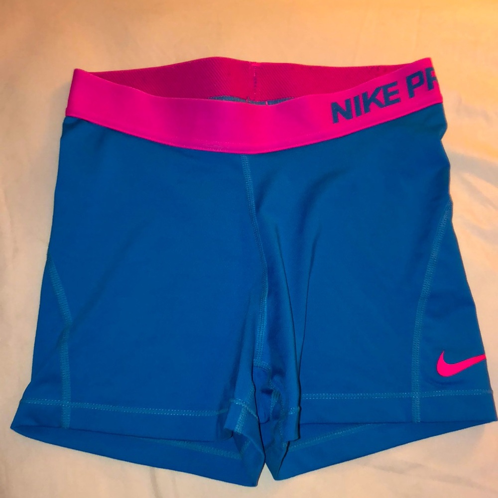 NIKE PRO SHORTS